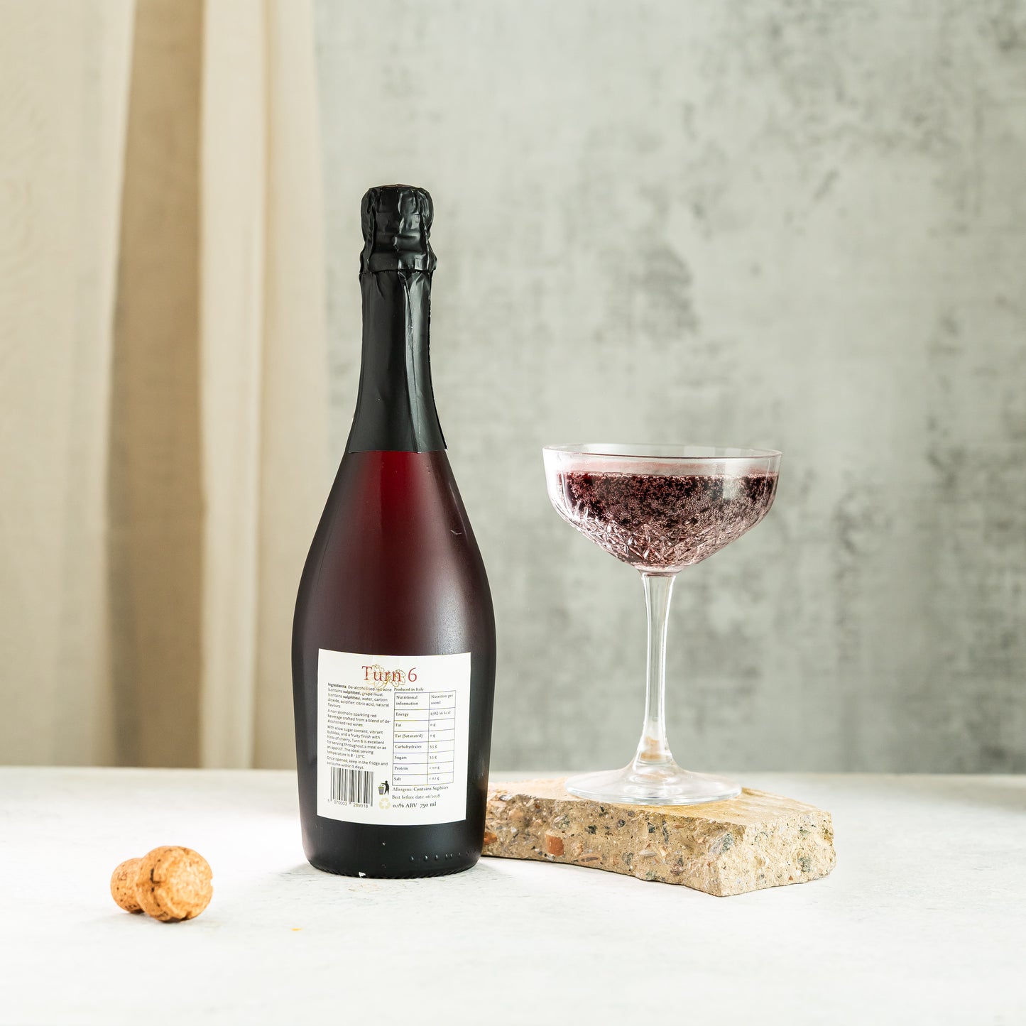 Alcohol-Free Sparkling Red Wine